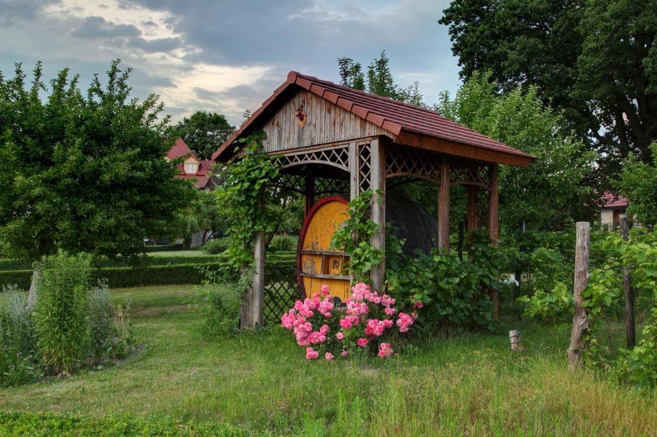 Мини-отель Zespół Pałacowo-Parkowy Bądzów Полковице-18